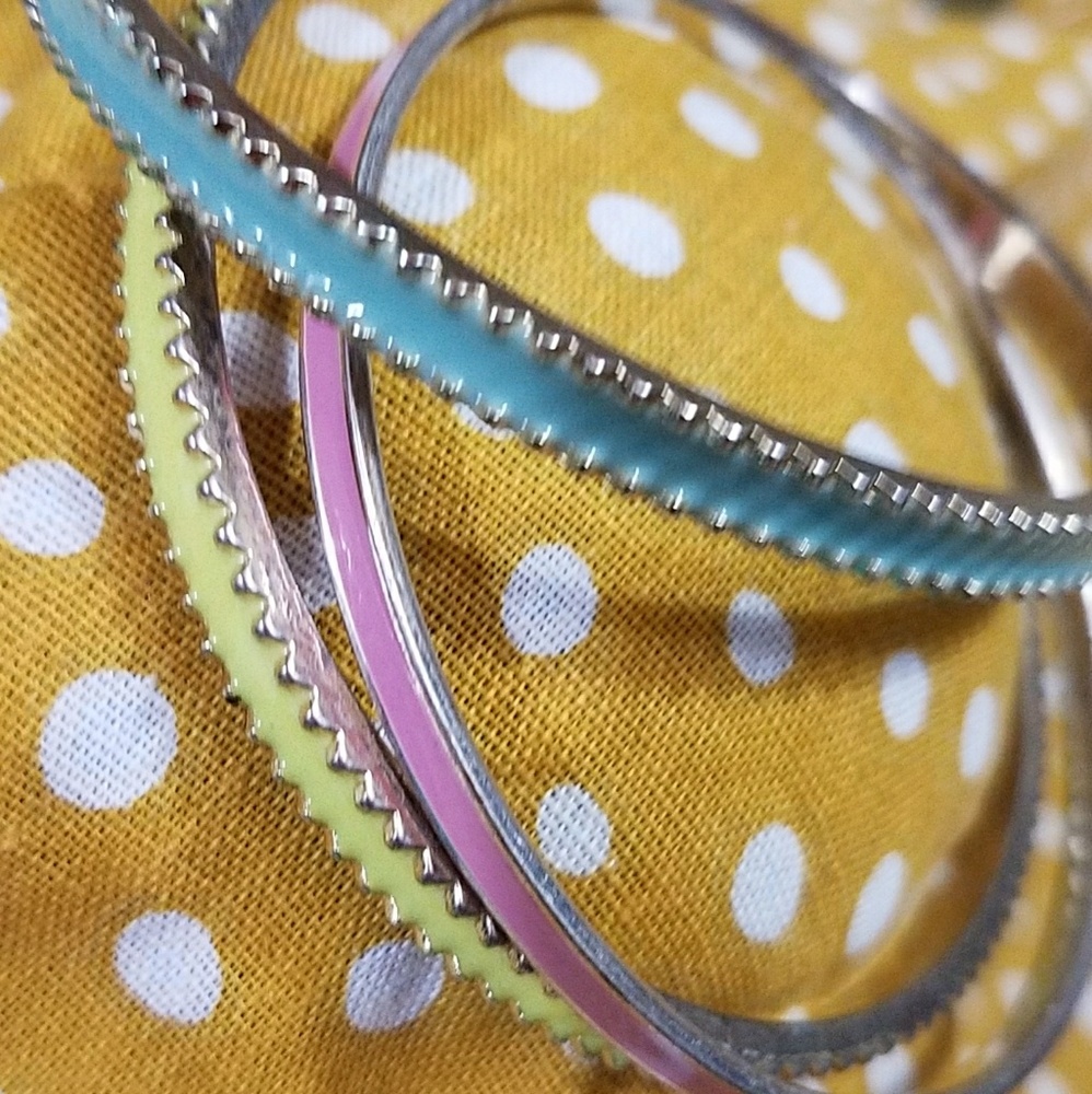 💤 👋- enamel bracelets price drop GOTTA GO